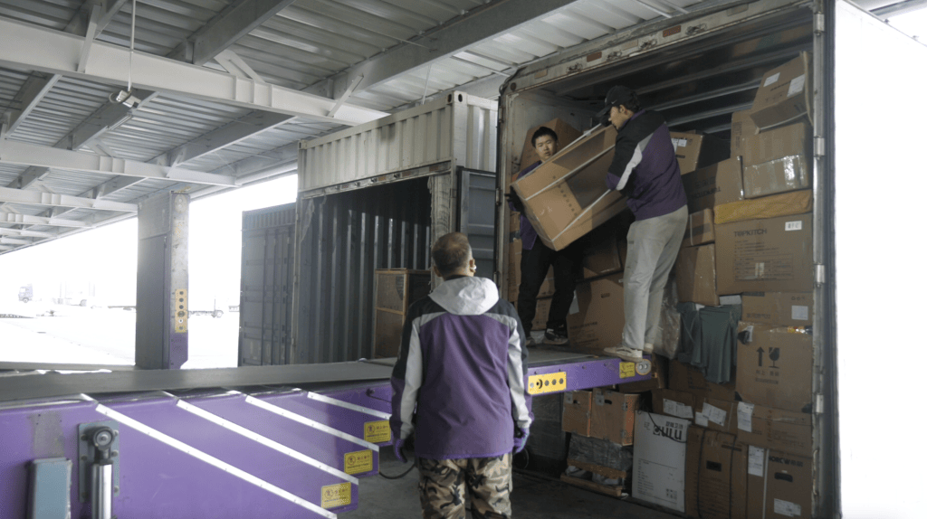 財經聚焦丨共享電商發展紅利——“包郵區”服務升級持續“西進”觀察